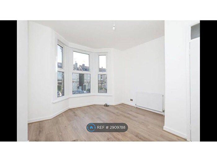 1 Bedroom Flat To Rent In Beechfield Road, London, SE6