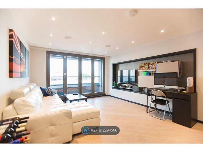 2 Bedroom Flat To Rent In Holmes Road, London, NW5