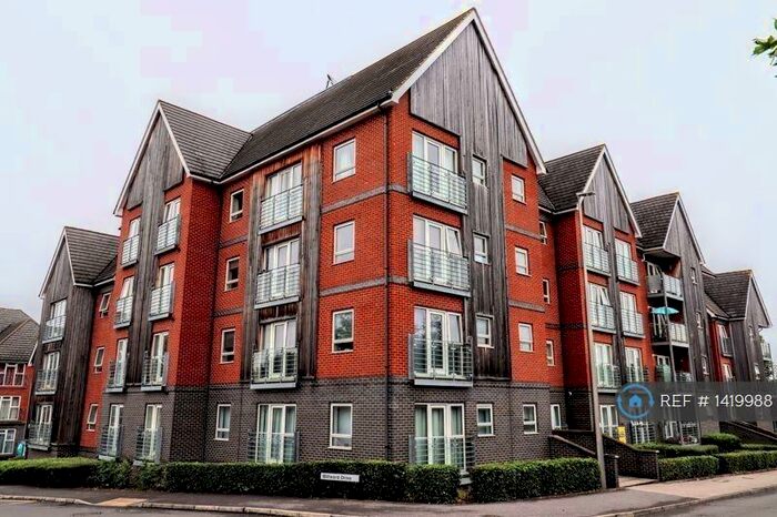 2 Bedroom Flat To Rent In Watling Street, Bletchley, Milton Keynes, MK2