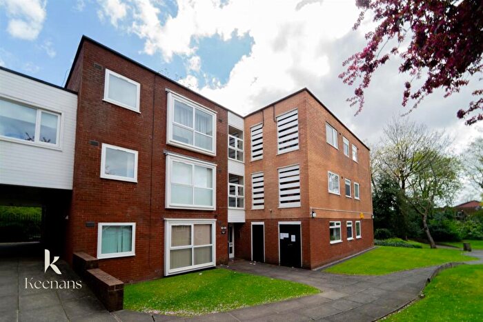 1 Bedroom Apartment For Sale In Cholmondeley Road, Salford, M6