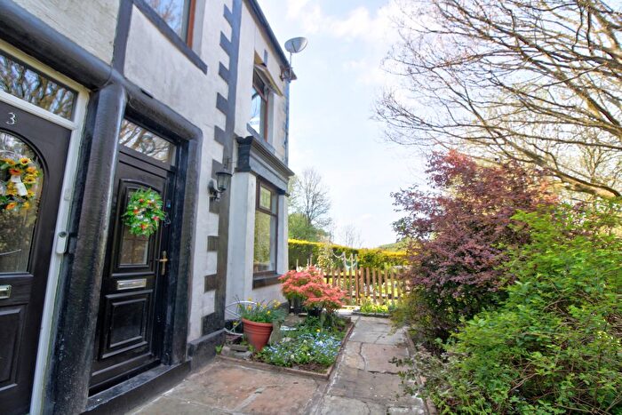 3 Bedroom End Terrace House For Sale In Alma Place, Accrington, BB5