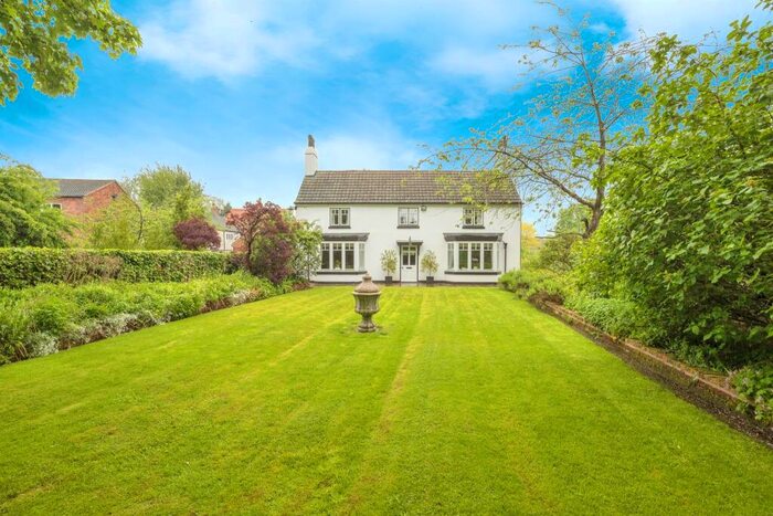 4 Bedroom Detached House For Sale In River Lane, Misson, Doncaster, DN10