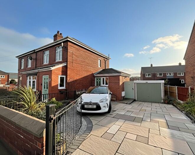 3 Bedroom Semi Detached House For Sale In Glasshouse Road, Kilnhurst, S64