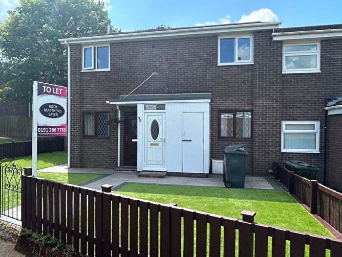2 Bedroom Flat To Rent In Flodden, Garth Sixteen, Killingworth, Newcastle Upon Tyne, NE12