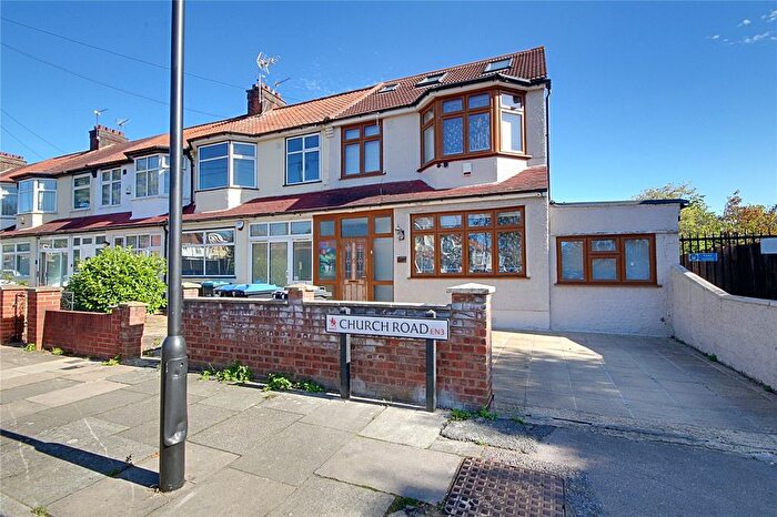 4 Bedroom End Terrace House For Sale In Church Road, Enfield, EN3