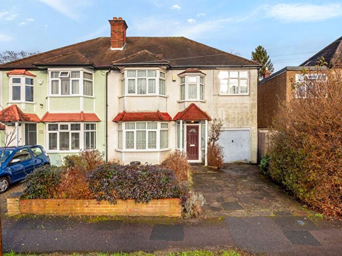 4 Bedroom Semi Detached House For Sale In Quarry Park Road, Cheam, Sutton, SM1