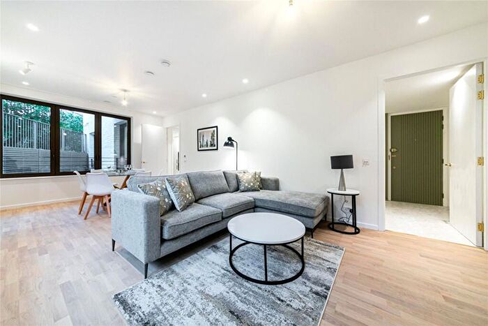 3 Bedroom Flat To Rent In Haverstock Hill, Primrose Hill, NW3