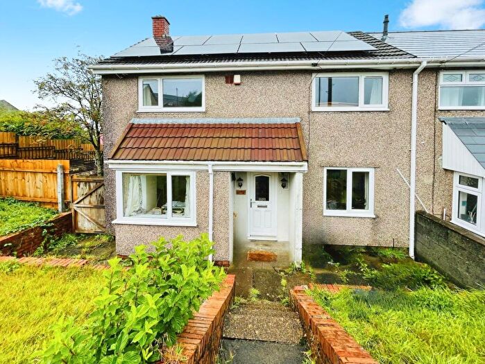 2 Bedroom End Of Terrace House To Rent In Pentwyn, Ebbw Vale, NP23