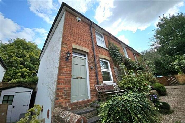 2 Bedroom Cottage For Sale In Bedroom End Of Terrace Cottage In Godalming, GU7