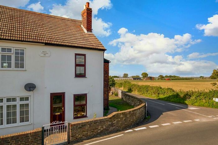 2 Bedroom Semi-Detached House For Sale In Halstow Lane, Upchurch, Sittingbourne, Kent, ME9