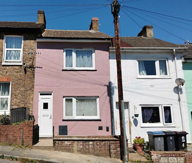 2 Bedroom Terraced House For Sale In Woods Place, Dover, CT17