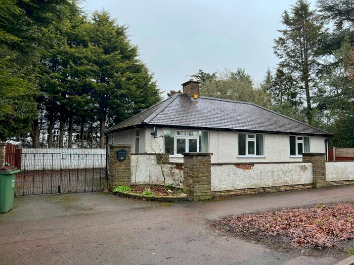 3 Bedroom Bungalow To Rent In Manor Road, Oadby, Leicester, LE2