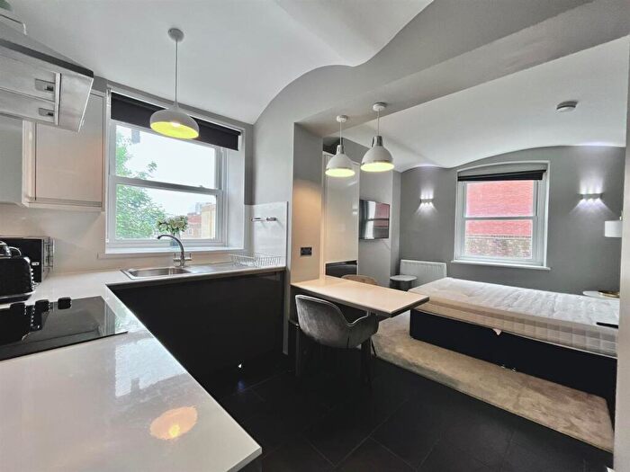 Flat To Rent In Windsor Street, Brighton, BN1