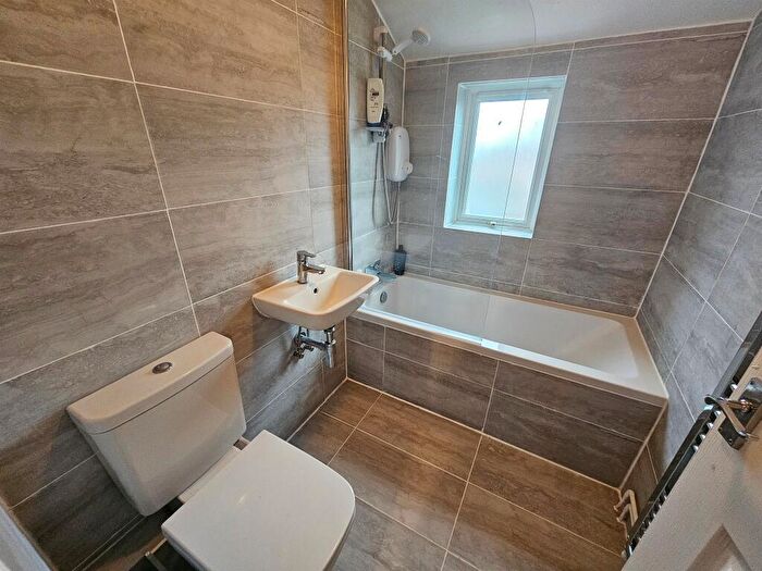 1 Bedroom Apartment For Sale In Arundel Green, Aylesbury, HP20