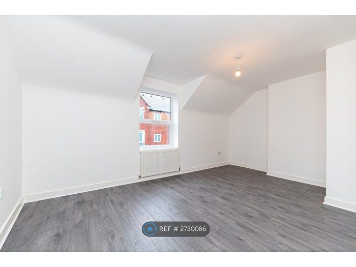 1 Bedroom Flat To Rent In Newton Road, Rushden, NN10