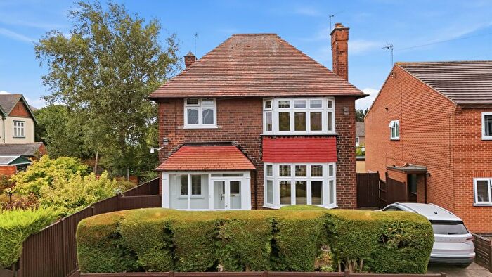 3 Bedroom Detached House For Sale In Northwold Avenue, West Bridgford, Nottingham, Nottinghamshire, NG2