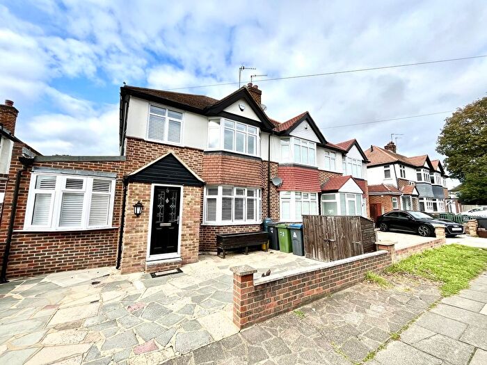 4 Bedroom Semi Detached House For Sale In Gosbury Hill, Chessington, Surrey., KT9