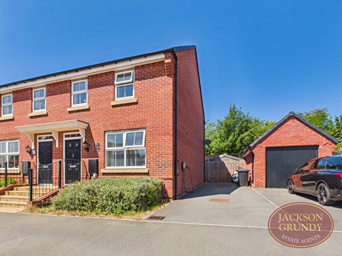 3 Bedroom Terraced House For Sale In Thompson Way, Moulton, NN3