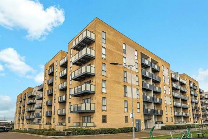 2 Bedroom Flat To Rent In Handley Page Road, Barking, IG11