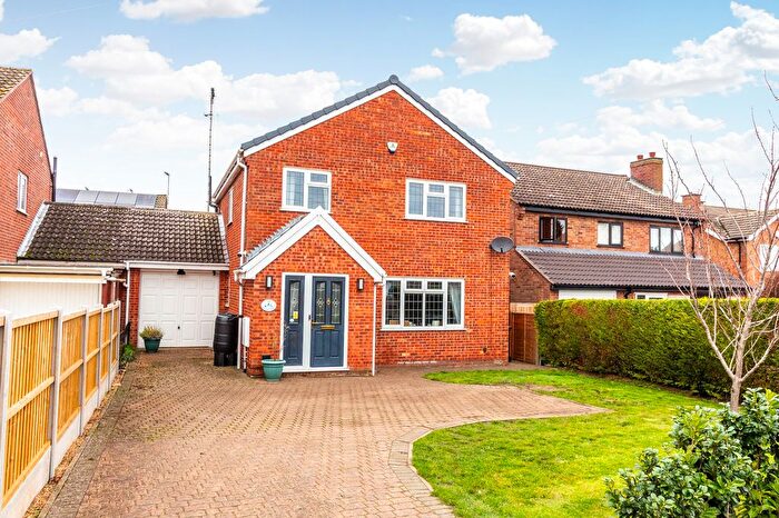 4 Bedroom Detached House For Sale In Wymington Road, Rushden, NN10