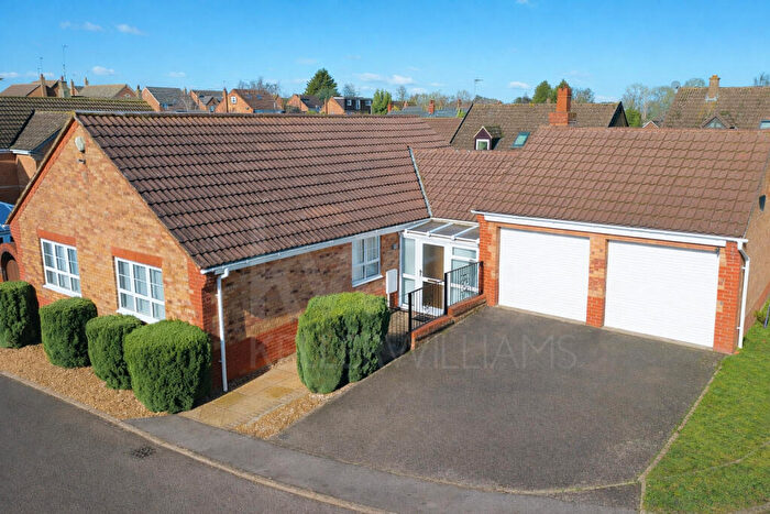 3 Bedroom Detached House For Sale In Long Acre, Brafield On The Green, Northampton, NN7