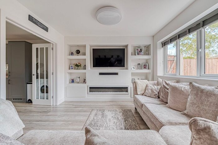 3 Bedroom Semi-Detached House For Sale In Main Road, Filby, NR29