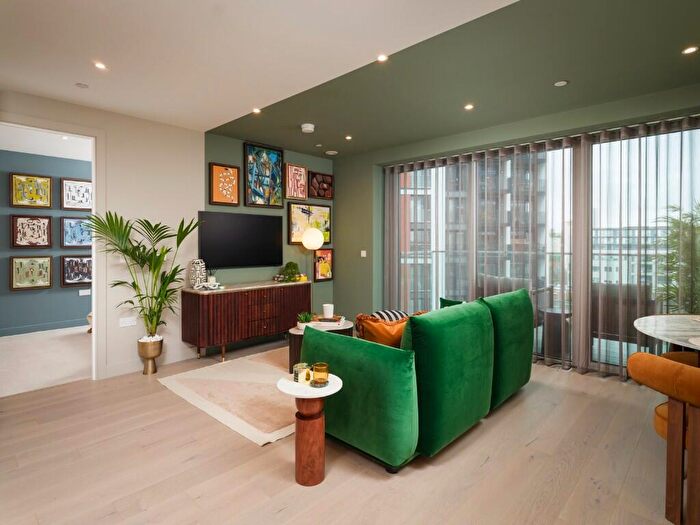 2 Bedroom Apartment For Sale In Royal Arsenal Riverside, London, SE18