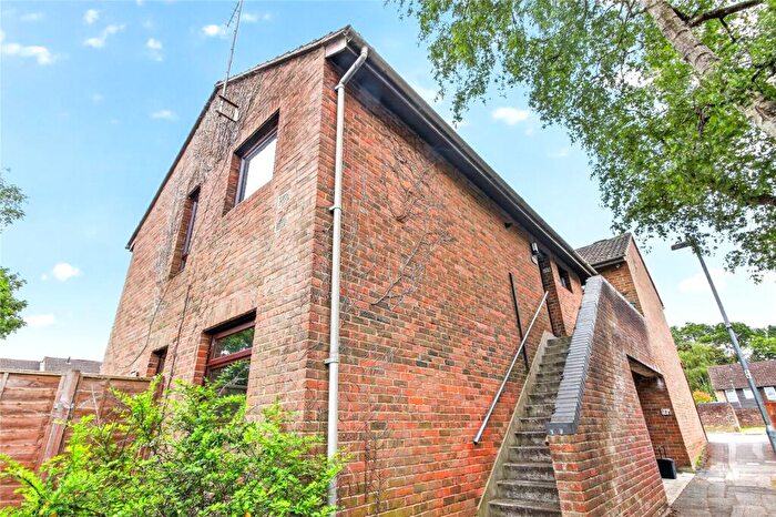 1 Bedroom Maisonette For Sale In Hillberry, Bracknell, Berkshire, RG12