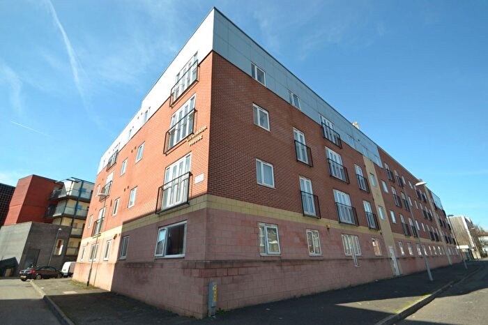 2 Bedroom Flat To Rent In Caminada House, St Lawrence St, Hulme, Manchester., M15