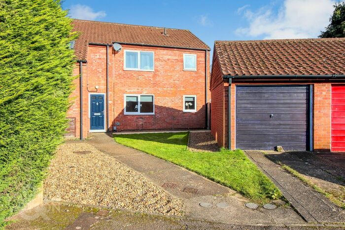 1 Bedroom Flat To Rent In Chestnut Close, Costessey, Norwich, NR5