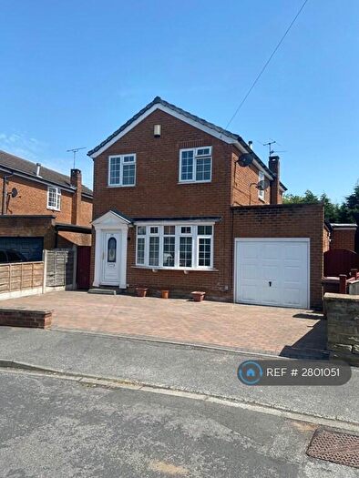 4 Bedroom Detached House To Rent In Whinmoor Court, Leeds, LS14