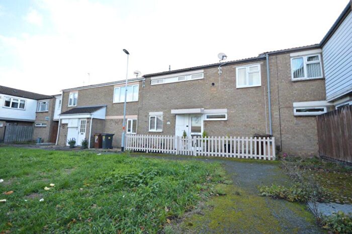3 Bedroom Terraced House To Rent In Orkney Walk, NN17