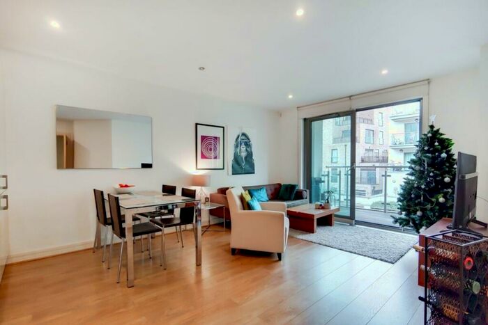 2 Bedroom Flat To Rent In Diprose Court, London, E3