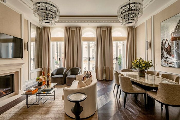 2 Bedroom Flat To Rent In Prince Of Wales Terrace, Kensington, W8