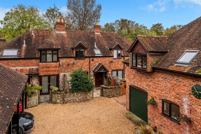 3 Bedroom Detached House For Sale In Kish Cottage, The Old Iron Foundry, Finchdean, Waterlooville, Hampshire, PO8