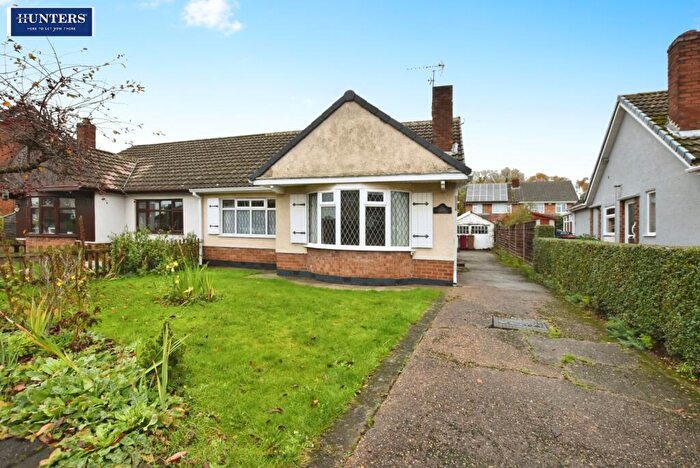 2 Bedroom Semi-Detached Bungalow For Sale In Fairfield Road, Scunthorpe, DN15