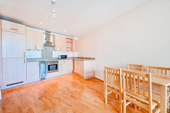 1 Bedroom Flat For Sale In Luminosity Court, Ealing, London, W13