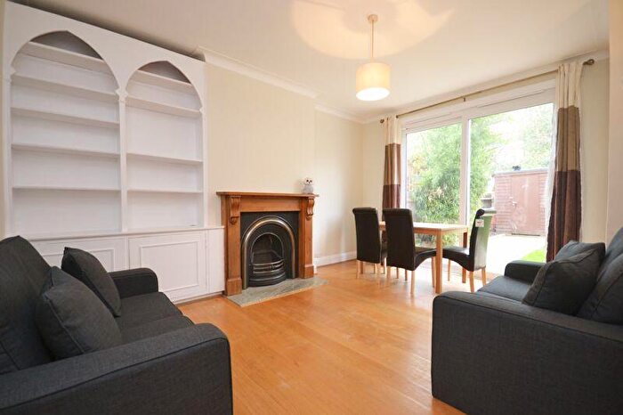 4 Bedroom Terraced House To Rent In Thornton Road, London, SW12