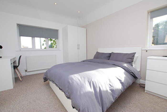 1 Bedroom House Of Multiple Occupation To Rent In Ardmore Avenue, Guildford, Surrey, GU2