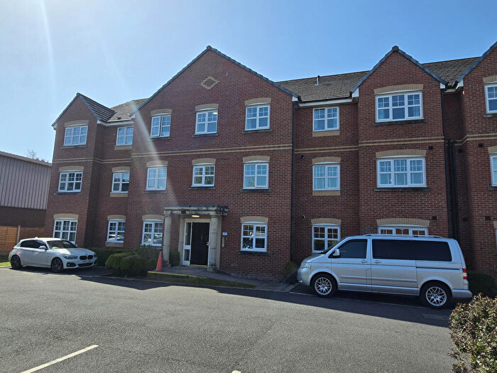 2 Bedroom Flat For Sale In Palatine Street, Denton, Manchester, M34