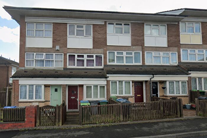 4 Bedroom Terraced House To Rent In New Hope Road, Smethwick, West Midlands, B66