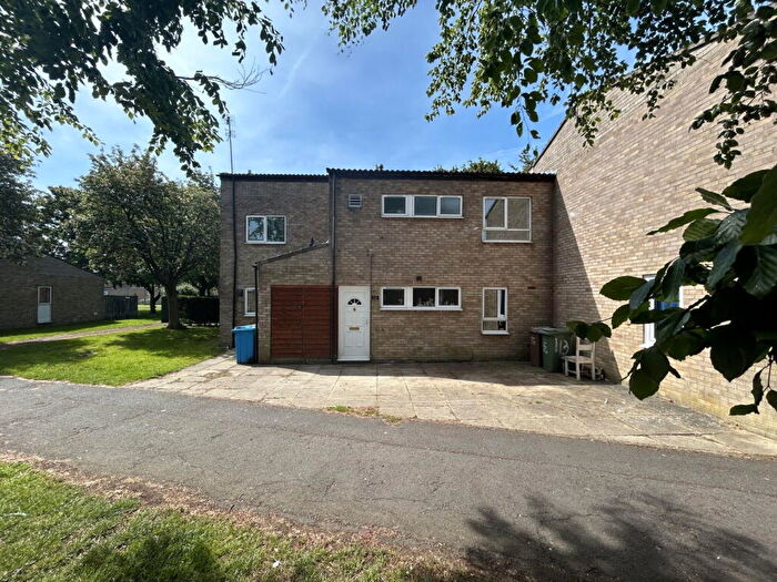 2 Bedroom Flat For Sale In Finland Way, Corby, Northamptonshire, NN18