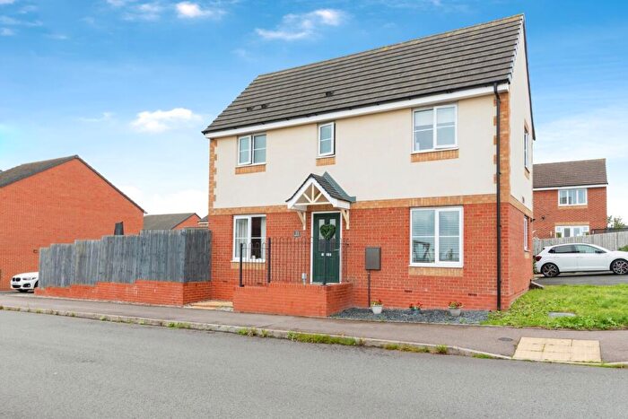 3 Bedroom Semi-Detached House For Sale In Ryder Grove, Stoke-On-Trent, Staffordshire, ST7