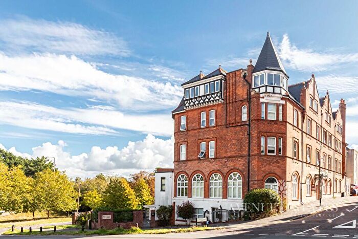 1 Bedroom Flat For Sale In Norwich Avenue West, Bournemouth, Dorset, BH2