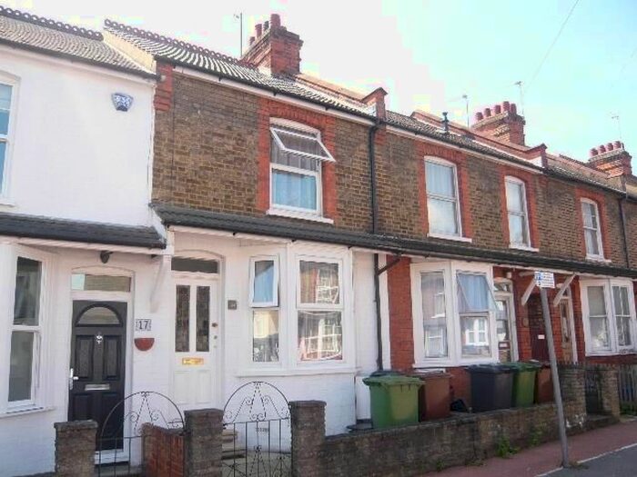 3 Bedroom Terraced House To Rent In Malden Road, Borehamwood, WD6