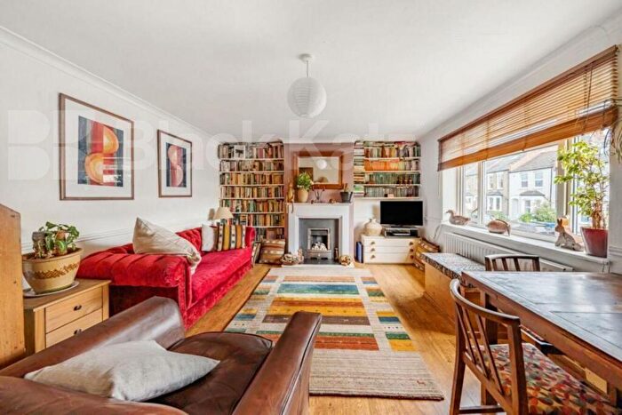 2 Bedroom Flat To Rent In Stanley Road, Muswell Hill, N10