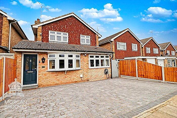 4 Bedroom Detached House For Sale In Boyce Road, Stanford-Le-Hope, SS17