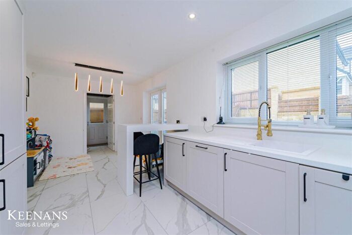 4 Bedroom Detached House To Rent In Eccles Mews, Blackburn, BB3