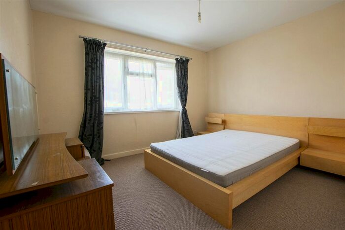 1 Bedroom Flat For Sale In Hampshire Court, Abdon Avenue, Birmingham, B29