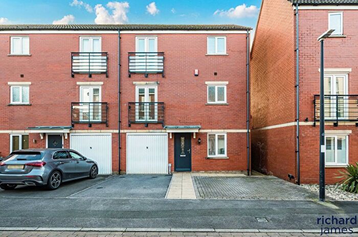 4 Bedroom End Terrace House For Sale In Seacole Crescent, Old Town, Swindon, SN1